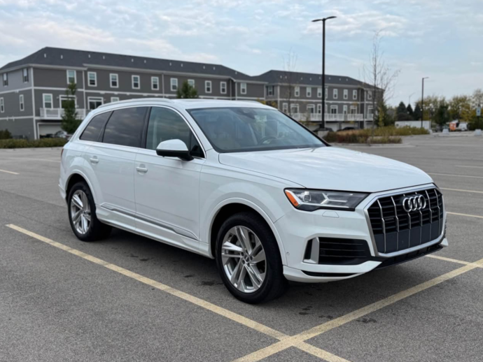 2020 Audi Q7  55 TFSI Premium Plus Sport Utility 4D