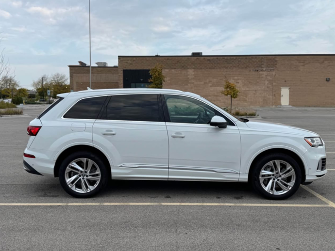 2020 Audi Q7  55 TFSI Premium Plus Sport Utility 4D