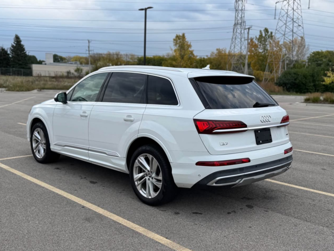 2020 Audi Q7  55 TFSI Premium Plus Sport Utility 4D